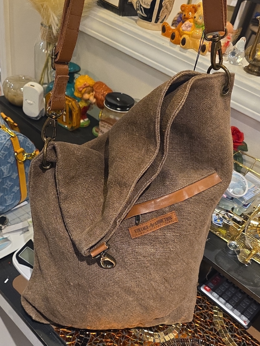 Vintage-Style Brown Canvas Messenger Bag with Tan Trim